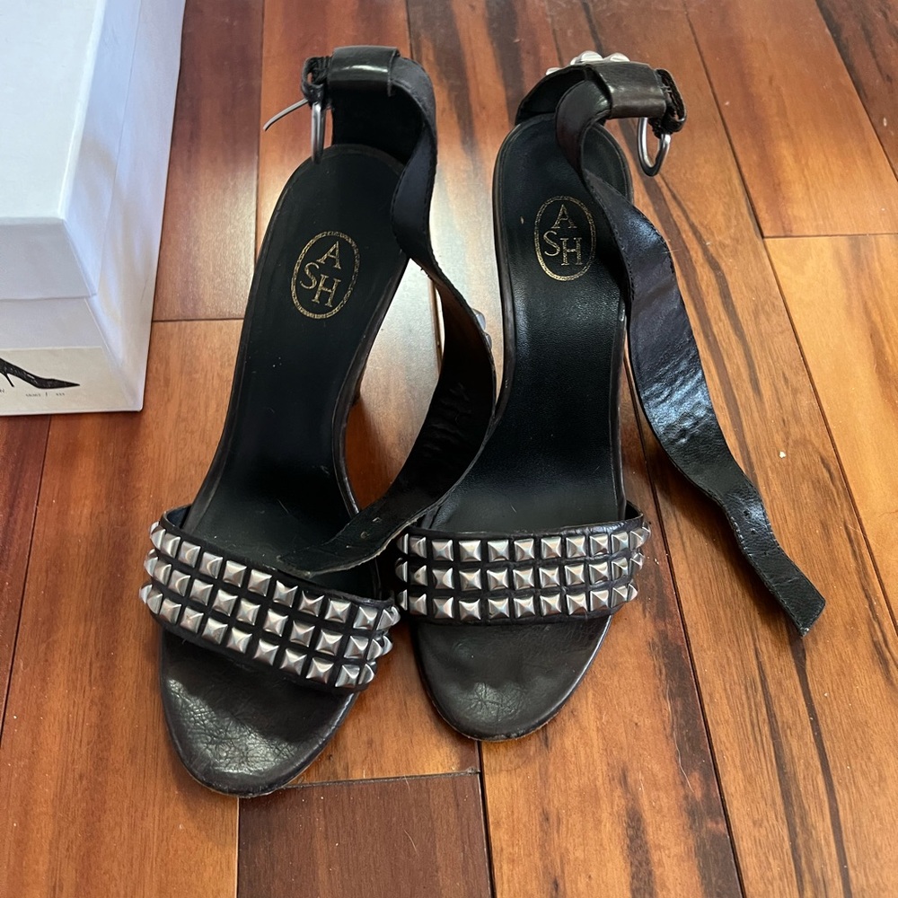 Ash leather chocolate stud shoes -